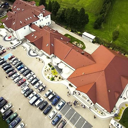 Rychwal Bialy Dwor B&B 외부 사진
