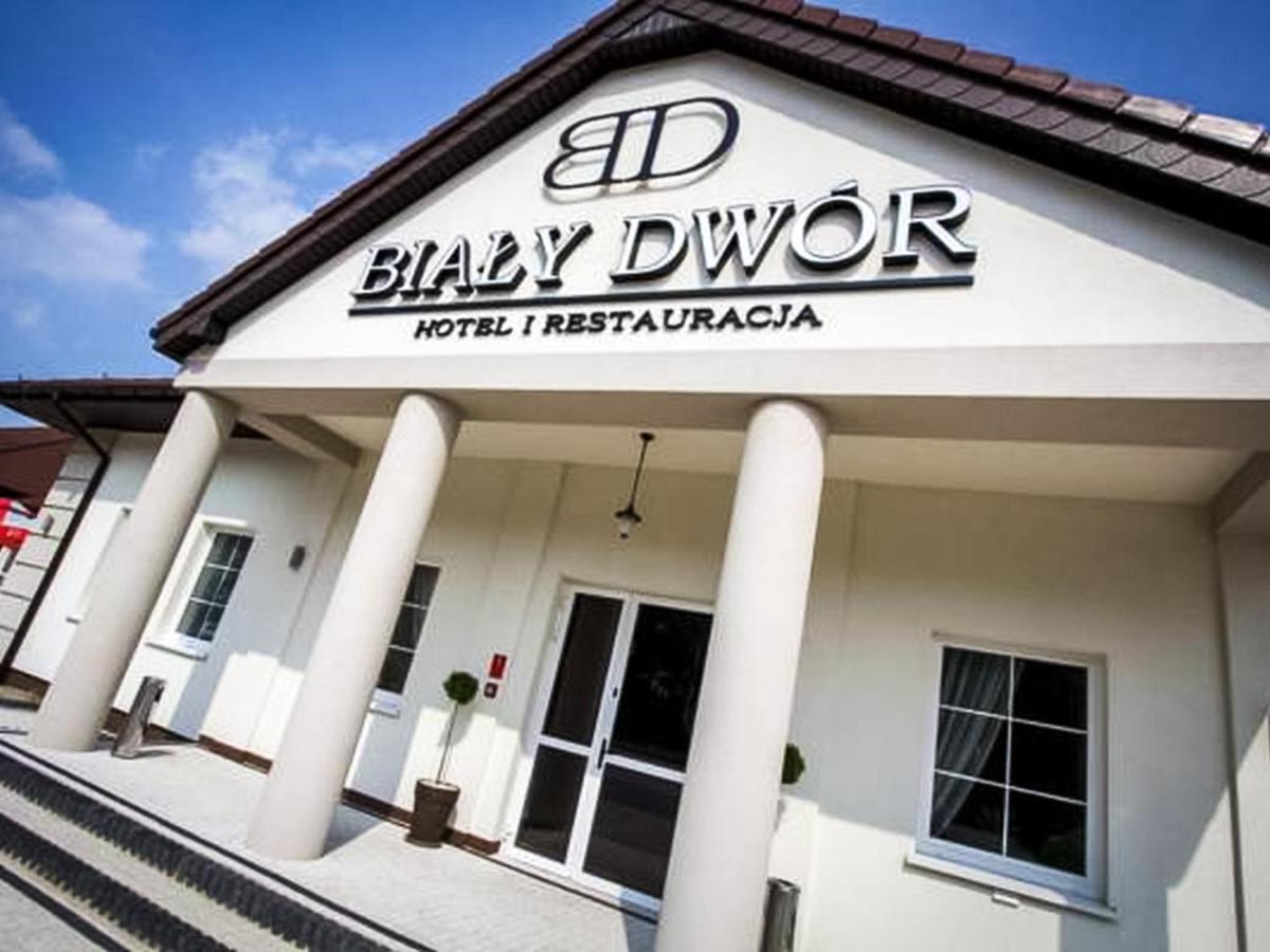 Rychwal Bialy Dwor B&B 외부 사진